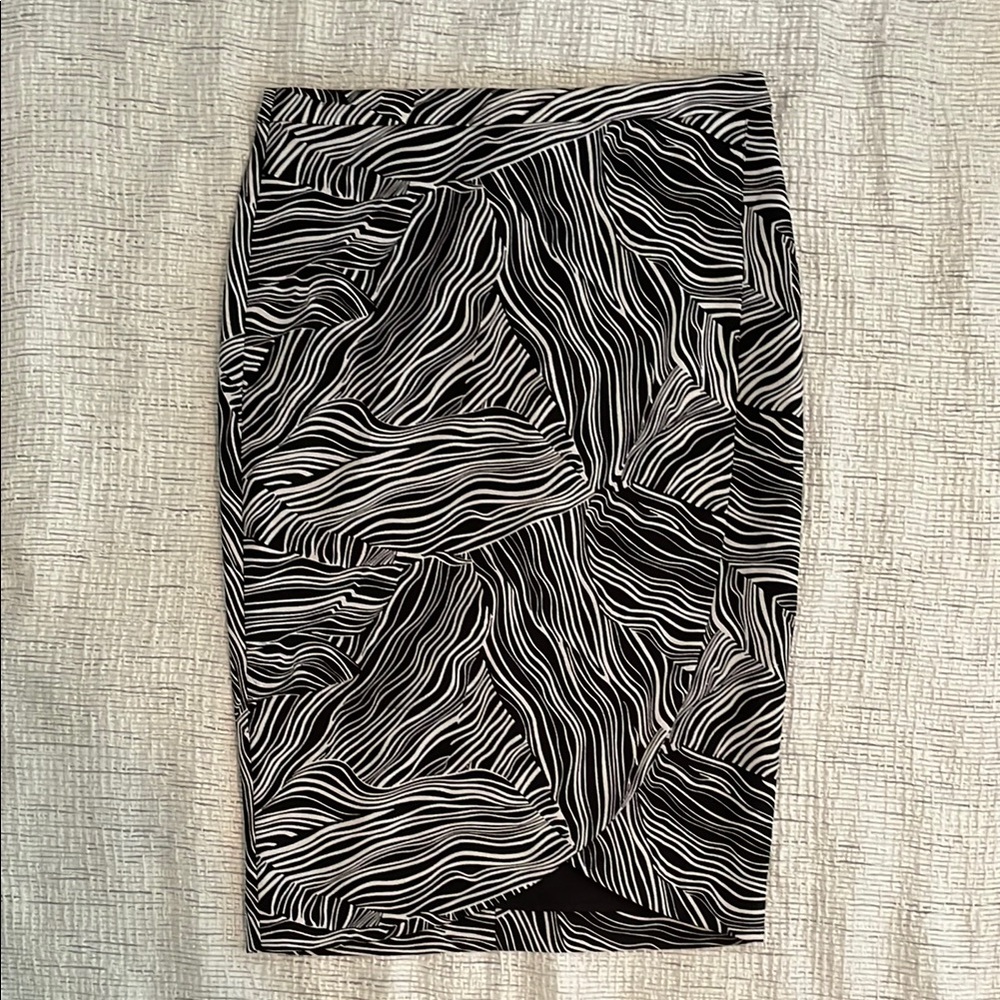 RW&CO. Monochrome Abstract Pencil Skirt